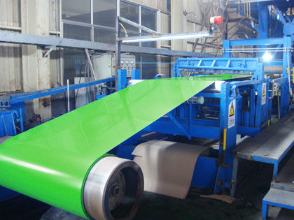 kaufen GB/T 12754 Vormalte Farbstahlspule mit SMP-Polyesterbeschichtung für Dach- und Gebäudeplatten online manufacture
