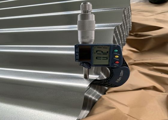 kaufen SGCH Wellblech Trapezblech mit 650 mm Nutzbreite und 60–275 g/m² Zinkbeschichtung online manufacture
