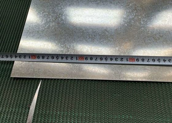 kaufen 0,3–3,0 mm großflockiges feuerverzinktes Stahlblech 35–1250 mm Breite für Außenwandverkleidungen online manufacture
