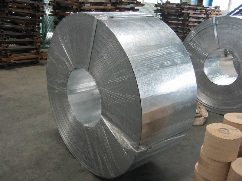 Regelmäßige oder große Spangelfläche, warmgetränkt, galvanisierter Stahlstreifen mit passivierter und geölter Oberfläche