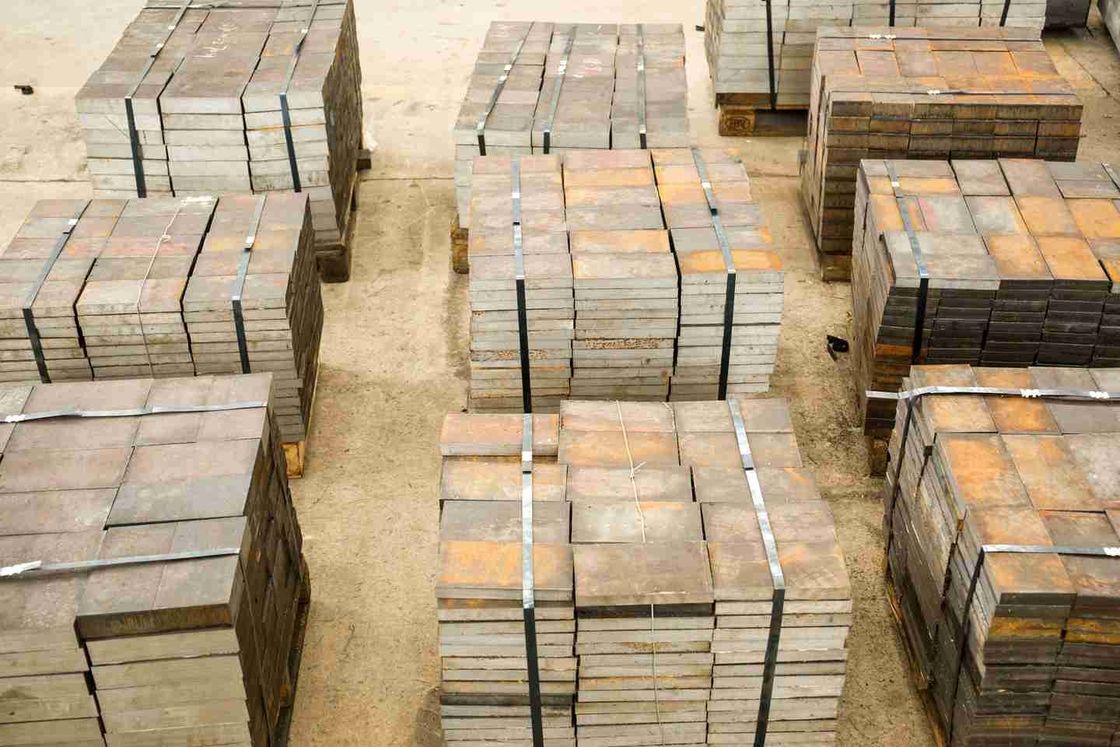 Hochpräzises Laserschneiden von Stahlplattenteilen für Metallschneidemaschinen und Industrieanlagen