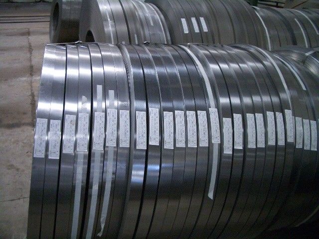 7 MT 35 - 720MM DIN1623 ST12 / ST13 / ST14 Kaltgewalzte Stahlstreifen mit Mühl- und Spaltkante