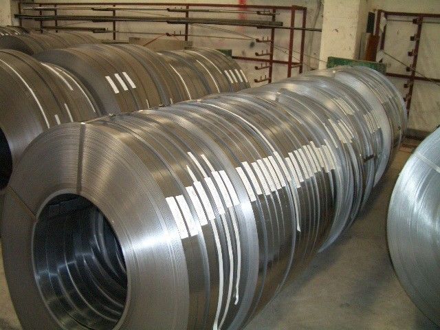 304/316/430 kaltgewalztes Stahlband in Spule mit 2B/BA-Finish, 7 mm – 350 mm Breite