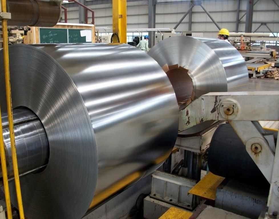 Regelmäßige / große Spangel-Hot Dip Galvanized Steel Coil SGCC DX51D für Dach- und Bauanwendungen