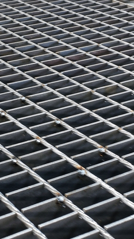 50x5mm feuerverzinkter Schwerlast-Gitterrost für LKW-Rampe & Schwerlastplattform