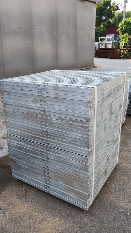 25 × 3 mm Hot-Dip Galvanized Steel Bar Grating für Lagerregalplattform