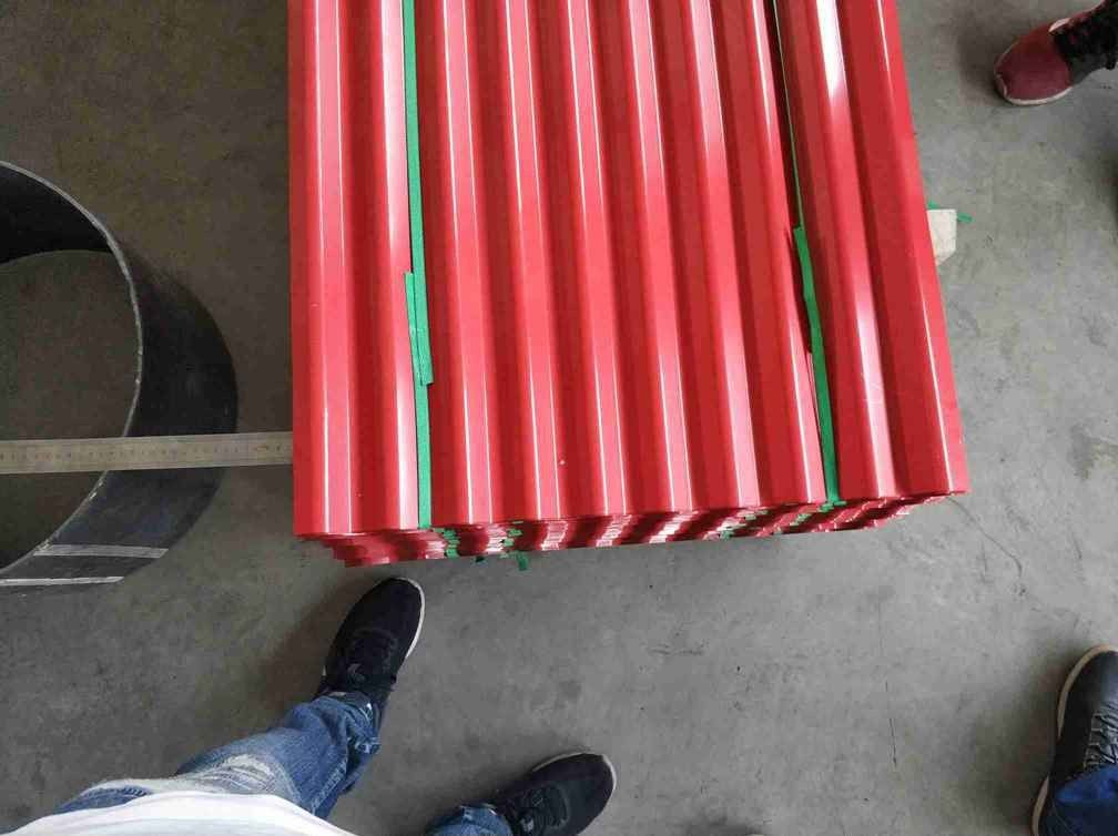 Leichte, farbbeschichtete Wellblechplatten für Dächer und Wandverkleidungen