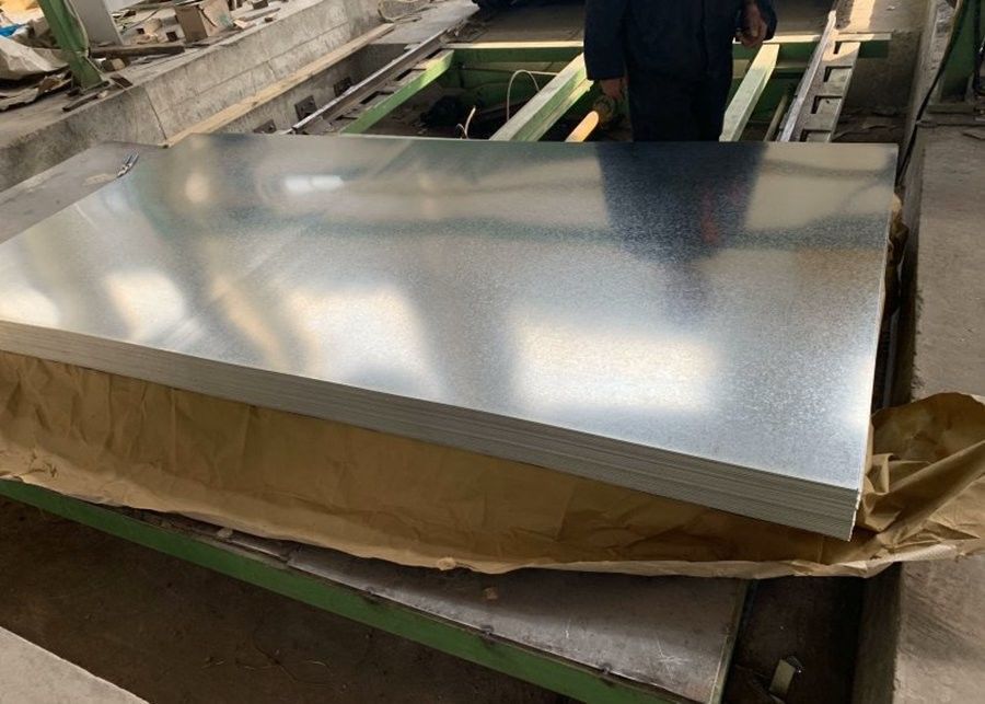 Z90Z275 G90 Heißtauchverzinktes Stahlblech 0,14-3,00 mm für Behälterplattenanwendungen