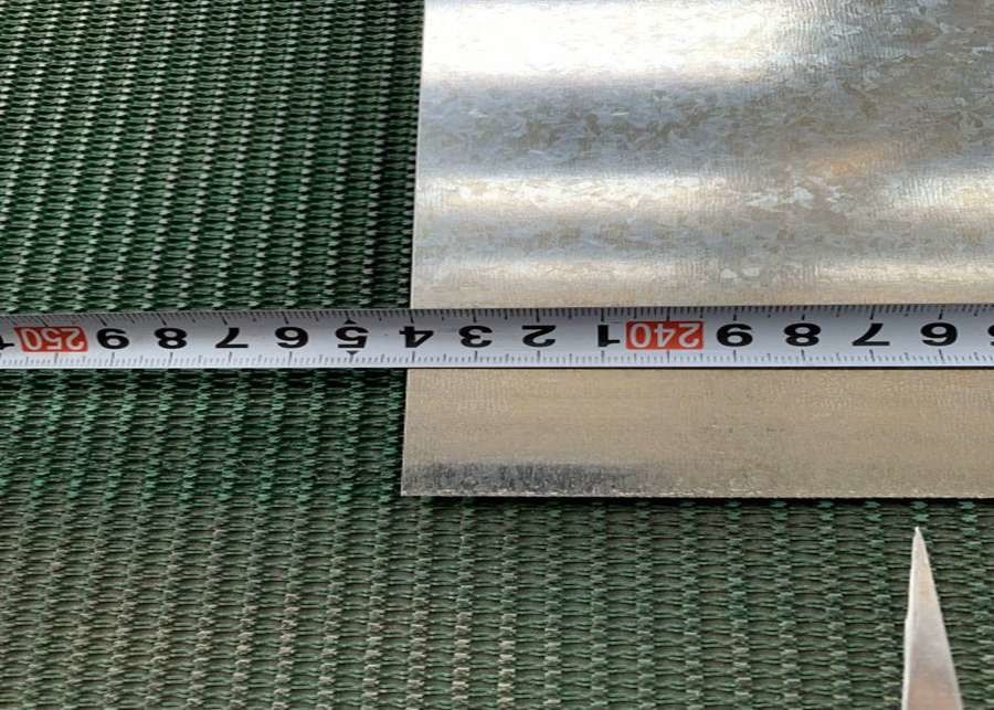 0,3–3,0 mm großflockiges feuerverzinktes Stahlblech 35–1250 mm Breite für Außenwandverkleidungen