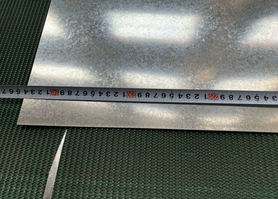 0,3–3,0 mm großflockiges feuerverzinktes Stahlblech 35–1250 mm Breite für Außenwandverkleidungen