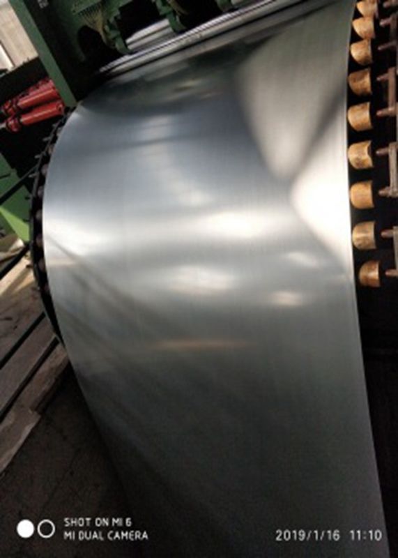351250mm Null Spangel Hot Dip Galvanized Steel Coil mit 60275g/m2 Zinkbeschichtung für Baustoffe und Streifenverarbeitung